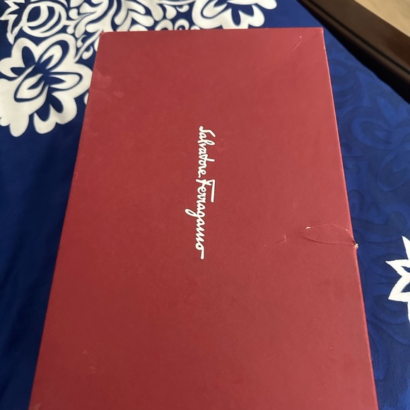 I am selling my used Salvatore Ferragamo loafers size 8 - Picture 3 of 5